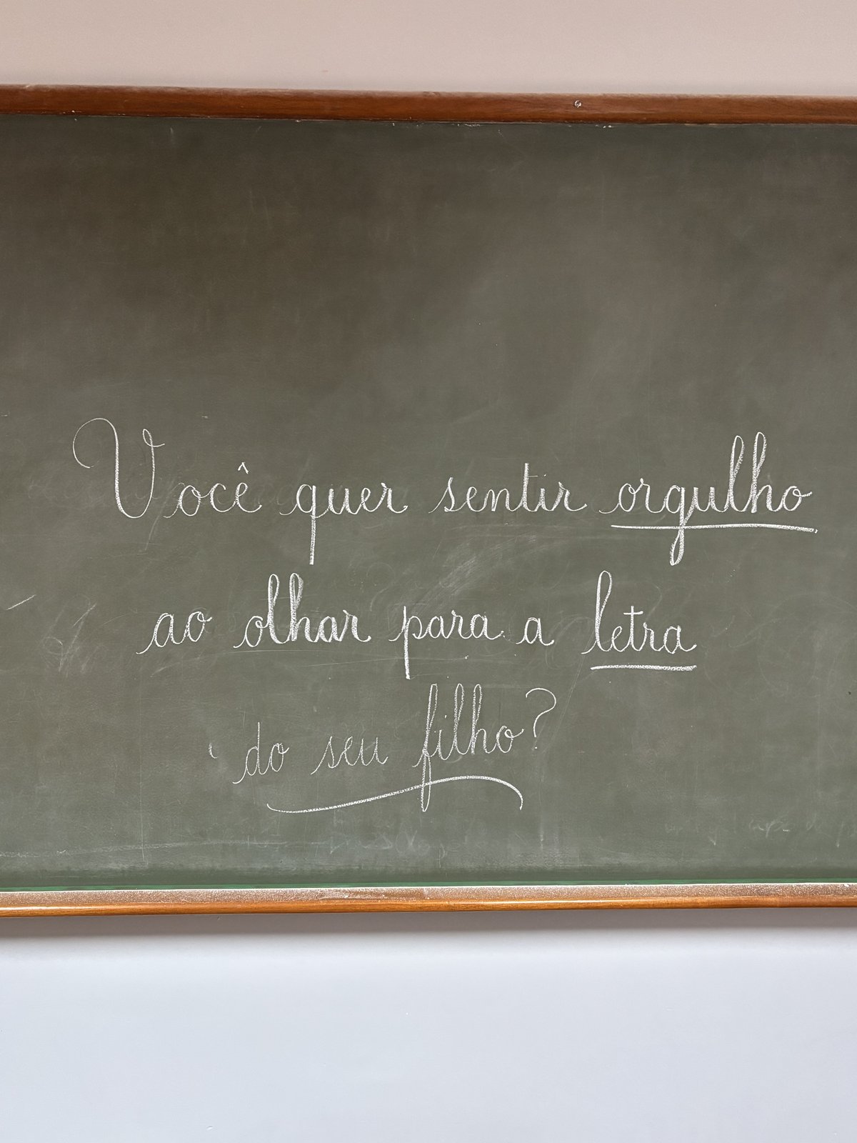 Exemplo de caligrafia desenvolvida no curso