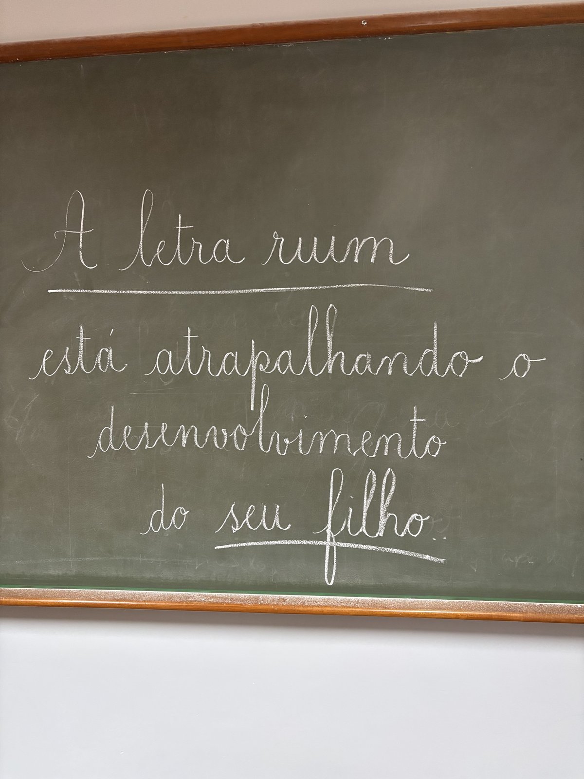Exemplo de caligrafia desenvolvida no curso